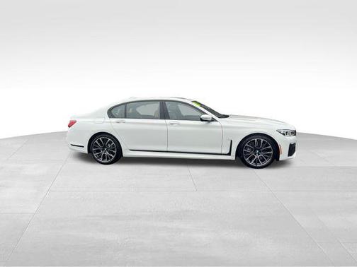 2021 BMW 750 i xDrive