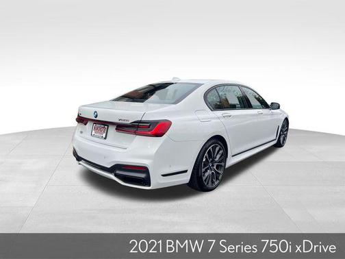 2021 BMW 750 i xDrive