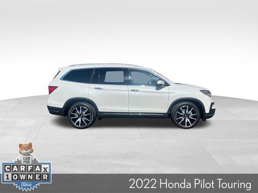 2022 Honda Pilot Touring 8-Passenger