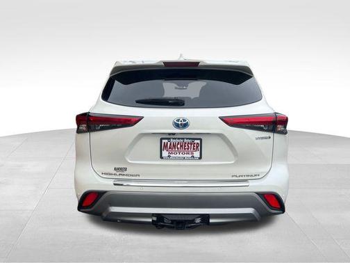 2021 Toyota Highlander Hybrid Platinum