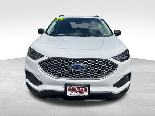 Oxford White 2024 Ford Edge SE