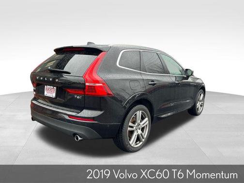 2019 Volvo XC60 T6 Momentum