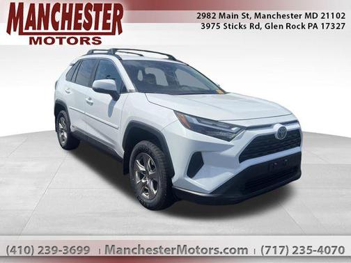 White 2022 Toyota RAV4 Hybrid XLE