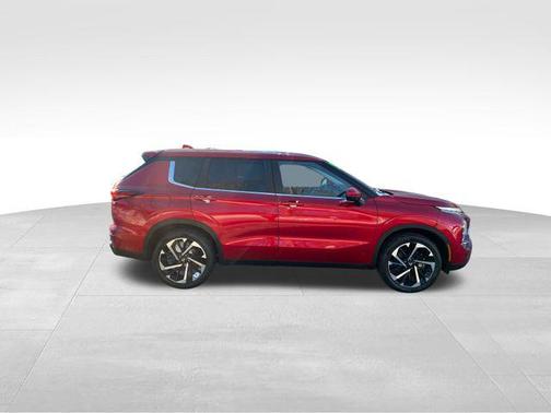 2022 Mitsubishi Outlander ES
