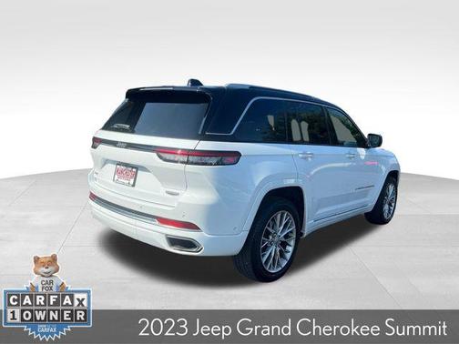 2023 Jeep Grand Cherokee Summit