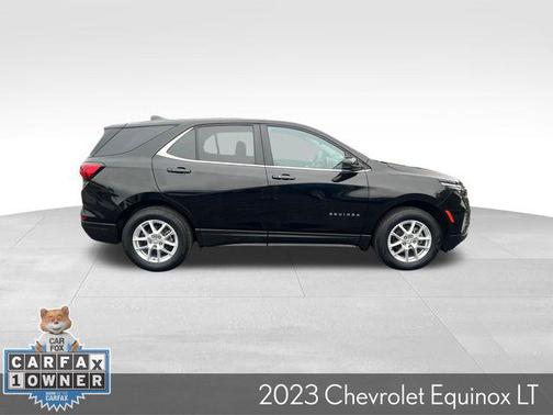 Mosaic Black Metallic 2023 Chevrolet Equinox 1LT