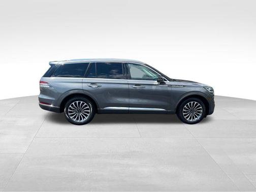 Asher Gray Metallic Clearcoat 2023 Lincoln Aviator Reserve AWD