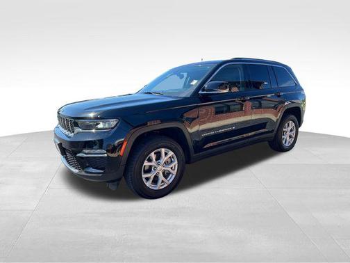 Diamond Black Crystal Pearlcoat 2023 Jeep Grand Cherokee Limited