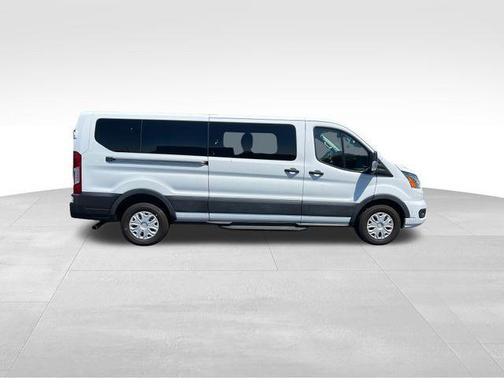 Oxford White 2022 Ford Transit-350 XLT