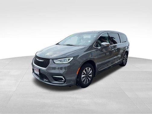 2022 Chrysler Pacifica Hybrid Limited