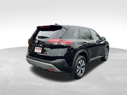 Super Black 2022 Nissan Rogue SV