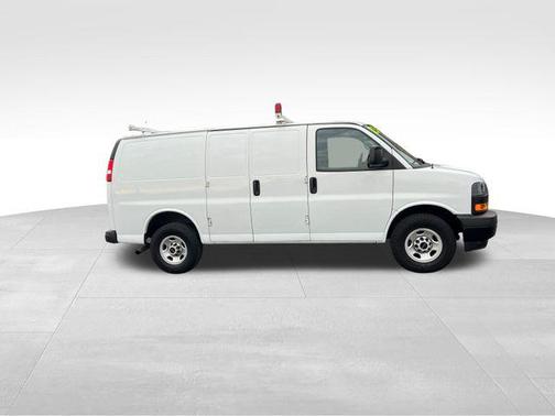 2023 GMC Savana 2500 Work Van