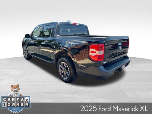 Shadow Black 2025 Ford Maverick XL