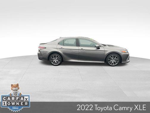 Predawn Gray Mica 2022 Toyota Camry XLE