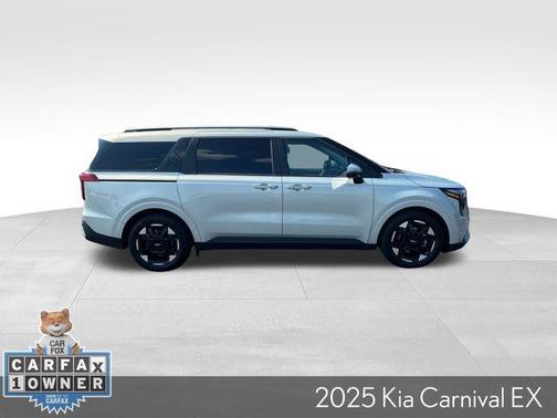 Ivory Silver 2025 Kia Carnival EX