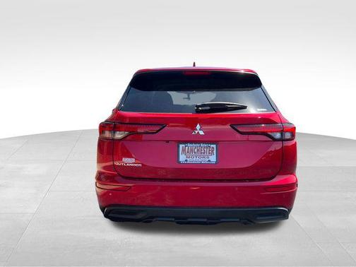 2022 Mitsubishi Outlander ES