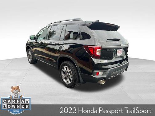 Crystal Black Pearl 2023 Honda Passport TrailSport