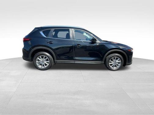 2022 Mazda CX-5 2.5 S Preferred Package