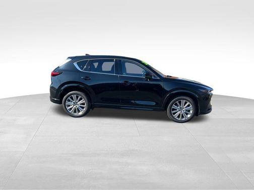 2022 Mazda CX-5 Signature