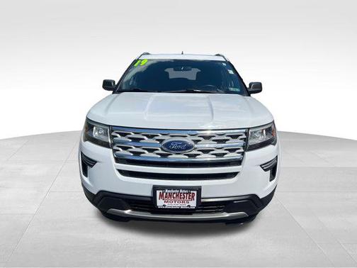 Oxford White 2019 Ford Explorer XLT