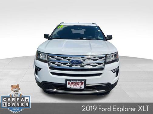 Oxford White 2019 Ford Explorer XLT
