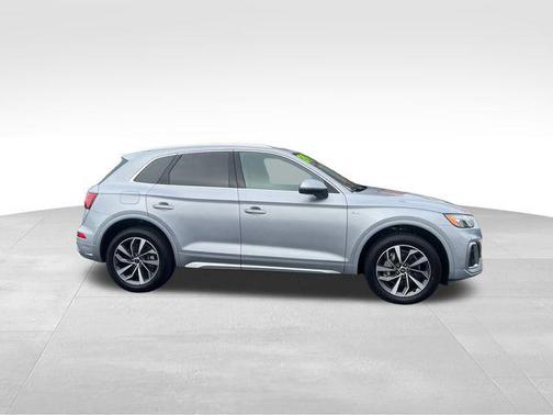2024 Audi Q5 45 S line Premium Plus