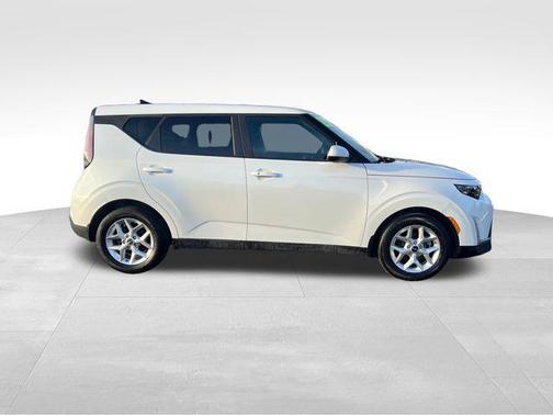 2023 Kia Soul S