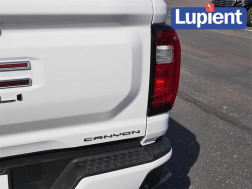2024 GMC Canyon Denali
