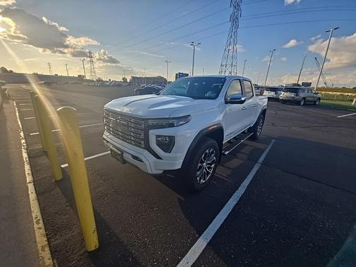 2024 GMC Canyon Denali