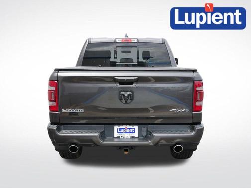 Granite Crystal Metallic Clearcoat 2019 RAM 1500 Laramie