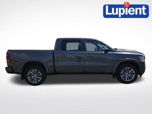 Granite Crystal Metallic Clearcoat 2019 RAM 1500 Laramie