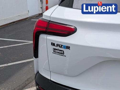 Summit White 2024 Chevrolet Blazer EV eAWD RS
