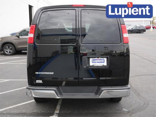 2024 Chevrolet Express 3500 LT