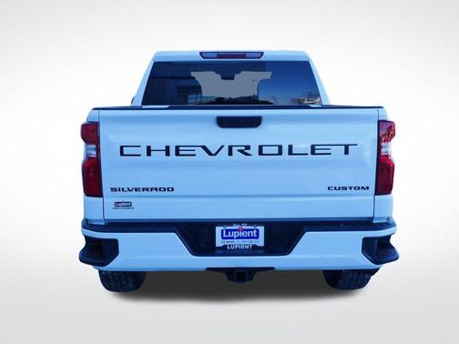 Summit White 2026 Chevrolet Silverado 1500 Custom