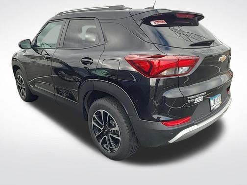 Mosaic Black Metallic 2024 Chevrolet Trailblazer LT