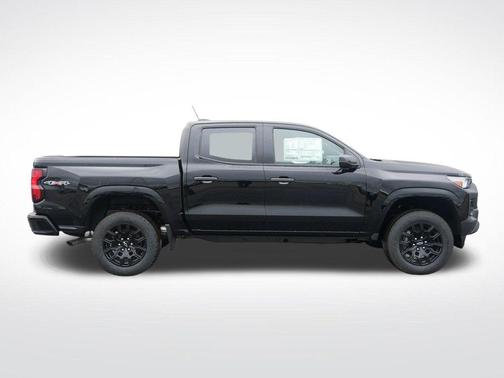 Black 2026 Chevrolet Colorado WT