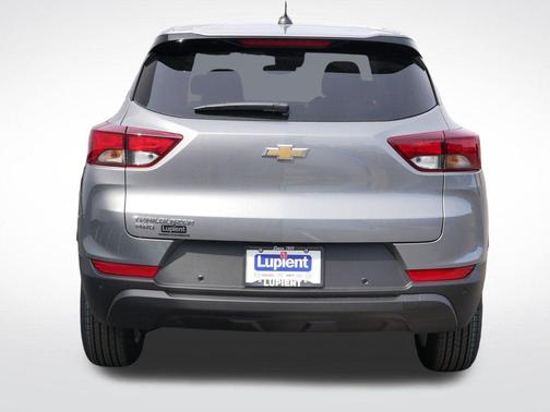 Sterling Gray Metallic 2026 Chevrolet Trailblazer LS