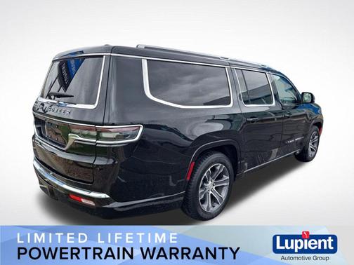 Diamond Black Crystal Pearlcoat 2024 Jeep Grand Wagoneer L Base