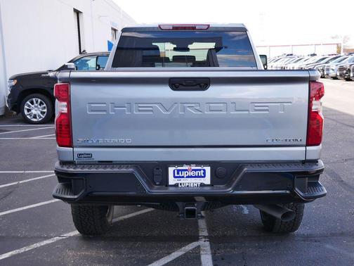 2026 Chevrolet Silverado 2500 Custom