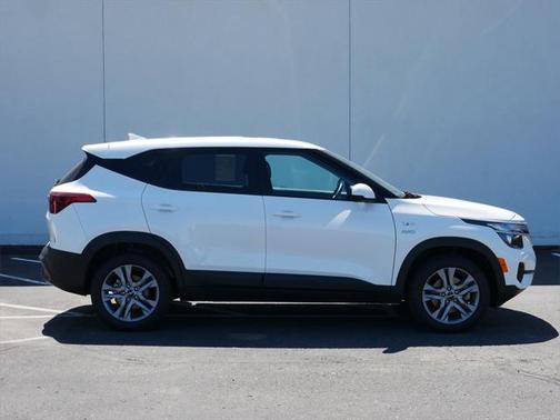2023 Kia Seltos LX