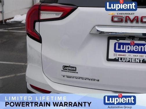 2024 GMC Terrain SLT