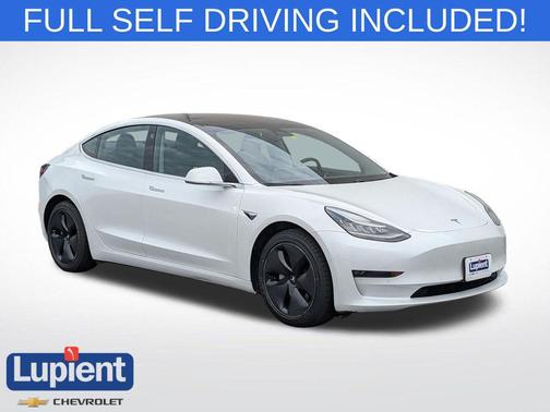 Pearl White Multi-Coat 2019 Tesla Model 3 Long Range