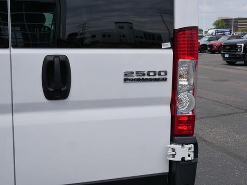 Bright White Clearcoat 2025 RAM ProMaster 2500 Tradesman