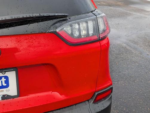 Spitfire Orange Clearcoat 2021 Jeep Cherokee Altitude