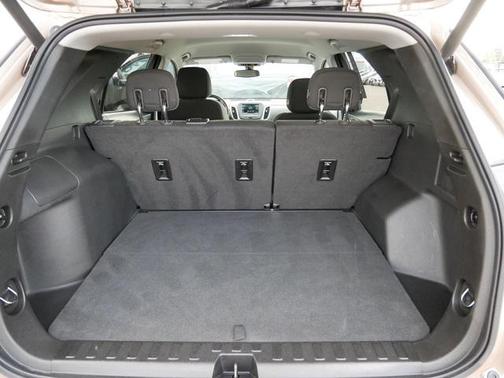 Photo 5 of 28 of 2019 Chevrolet Equinox 1LT