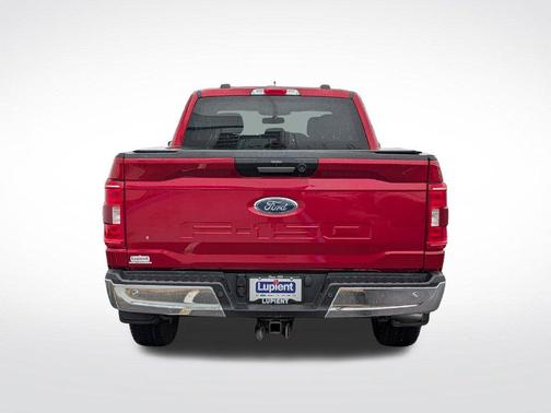 Rapid Red Metallic Tinted Clearcoat 2021 Ford F-150 XLT