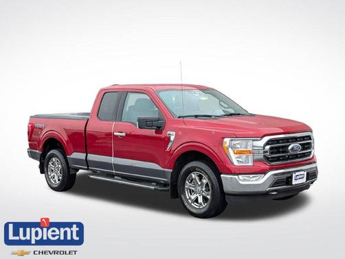 Rapid Red Metallic Tinted Clearcoat 2021 Ford F-150 XLT