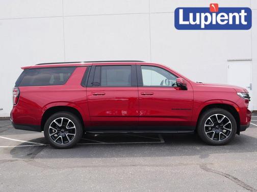 2021 Chevrolet Suburban RST