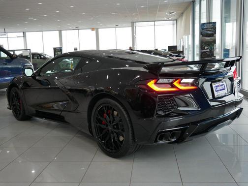 2026 Chevrolet Corvette Stingray w/2LT