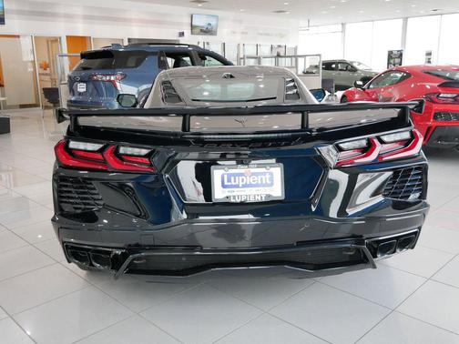 2026 Chevrolet Corvette Stingray w/2LT